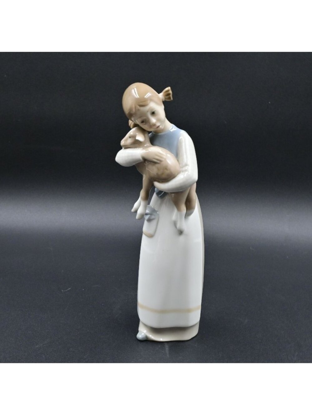 Lladro Girl with Lamb Porcelain Figurine Vintage Retired Spain #1010